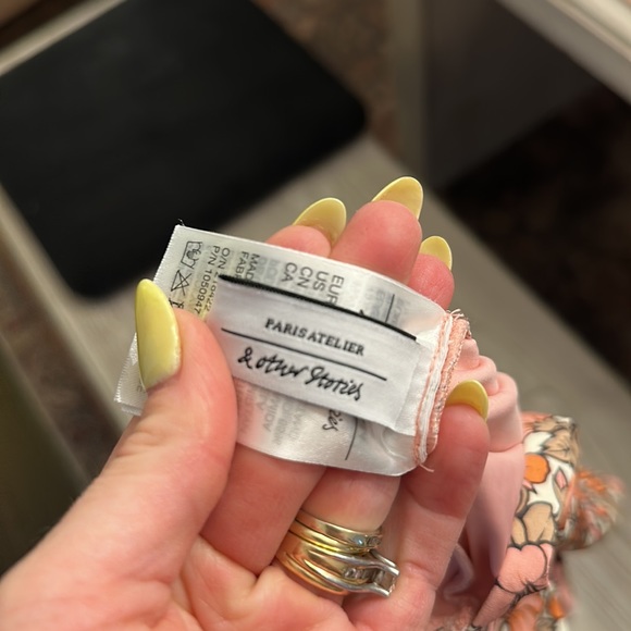 *WORN ONCE* *WASHED ONE TIME ON GENTLE CYCLE* & Other Stories Pink Bathing Suit - Picture 2 of 4